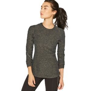 Lululemon Extra Mile Long Sleeve size 6